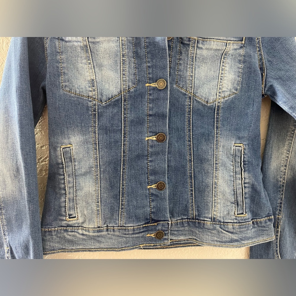 NWT Sneak Peek Y2K Women’s Denim Classic Fit Medium‎ Wash Blue Jean Jacket Small - Picture 3 of 7